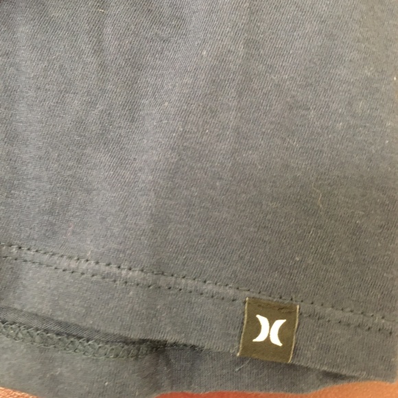 Men’s navy blue Hurley Tshirt - Picture 3 of 3